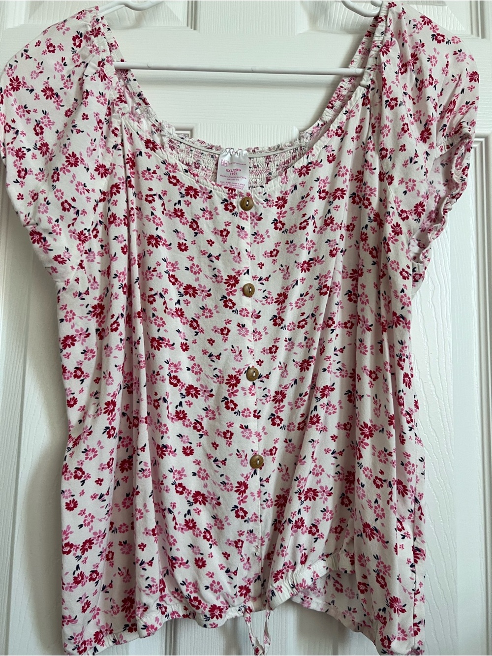 No Boundaries Cream Floral Button-Front Tie-Hem Women's Top
